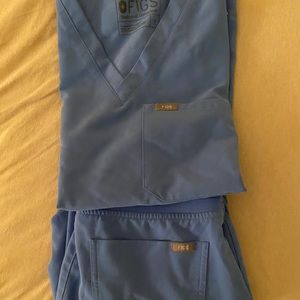 FIGS set size small top and jogger pants